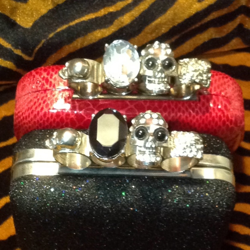 Knuckle clutch new with defect $15 for both